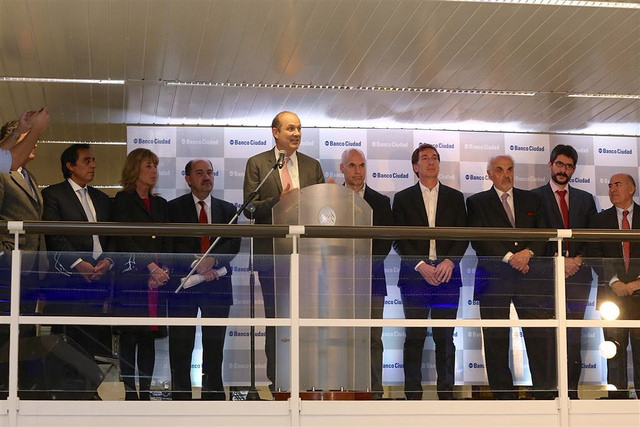 Imagen del Presidente del BCRA Federico Sturzenegger en la reinauguración de la casa matriz del Banco Ciudad