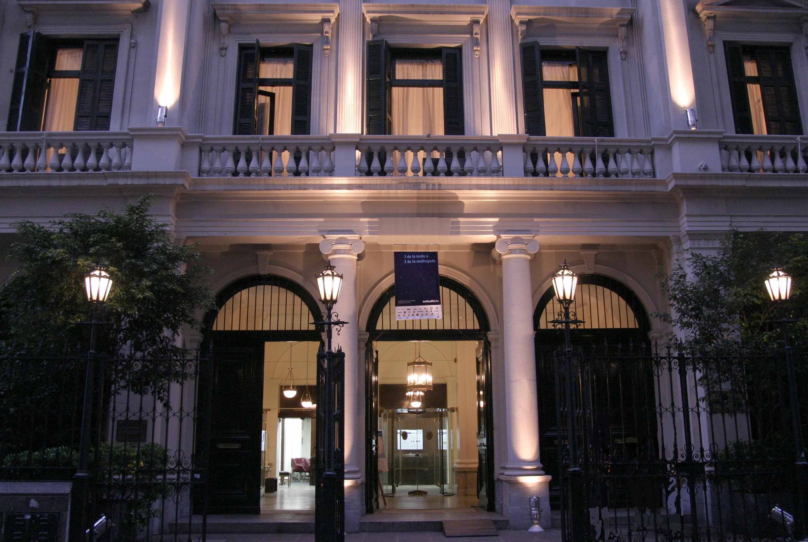 Fachada Museo Abierto en baja